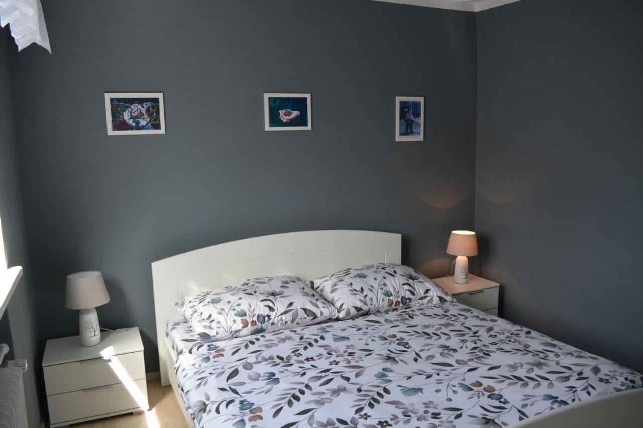 Retro Vila Guest House Slusovice Bagian luar foto