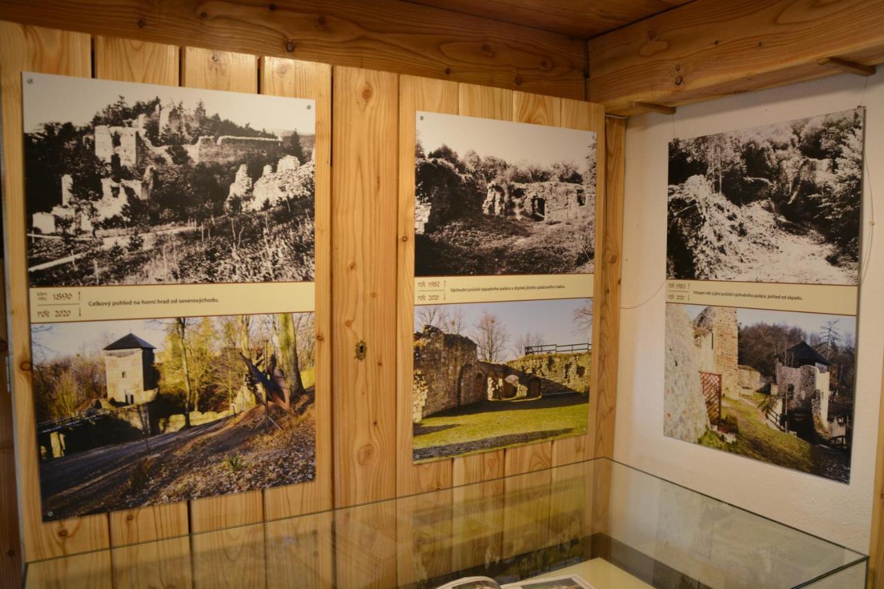 Retro Vila Guest House Slusovice Bagian luar foto